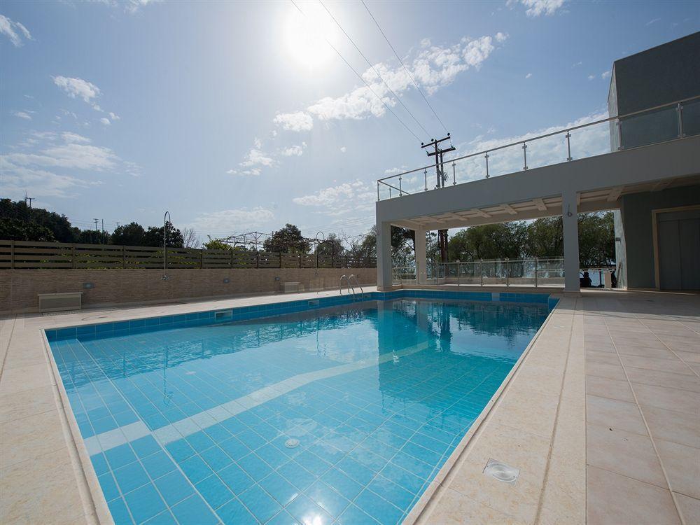 Mantinia Bay Hotel Kalamata Exterior photo